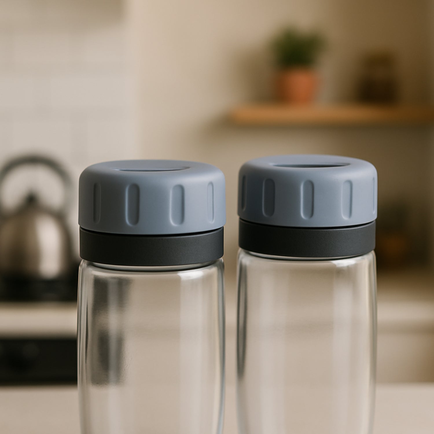 Apex Acrylic Salt and Pepper Shaker Set of 2 Apex Acrylic Salt and Pepper Shaker Set of 2